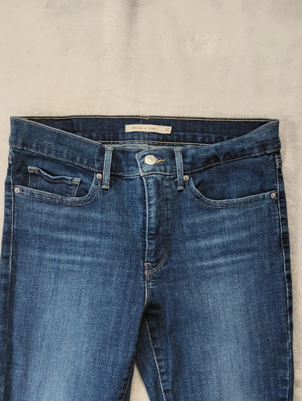 Levi's 311 Shaping Skinny Medium Wash Denim Jeans Size 30